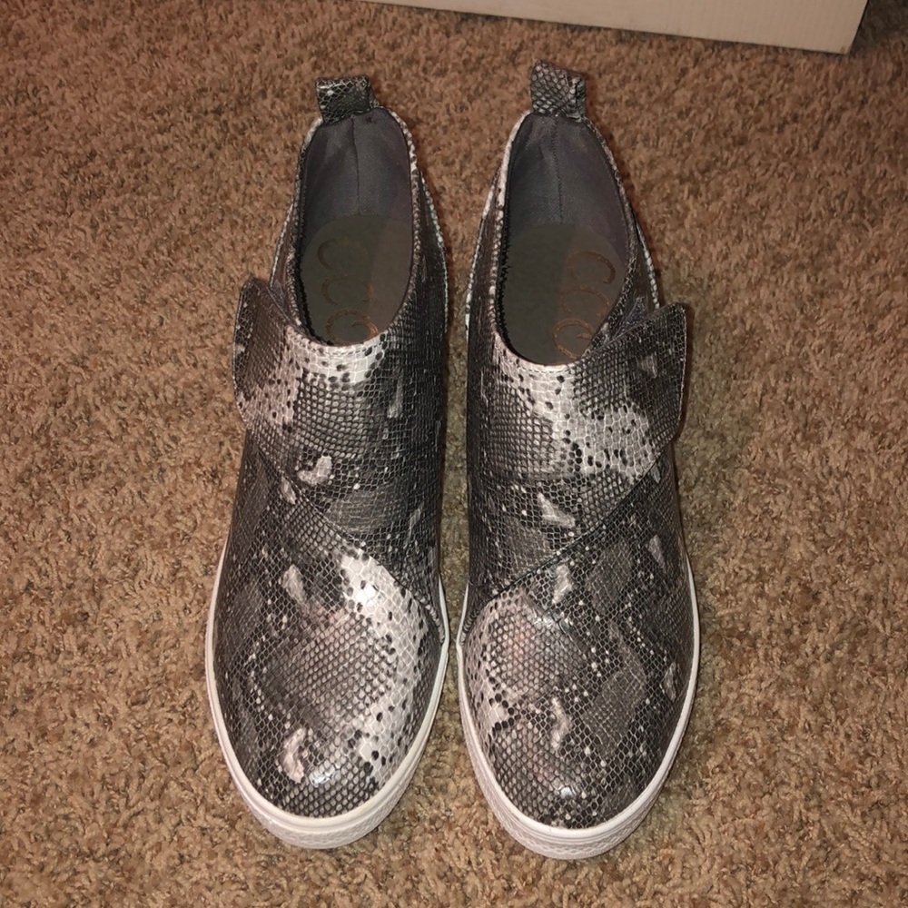 Ccocci size 8.5 snakeskin